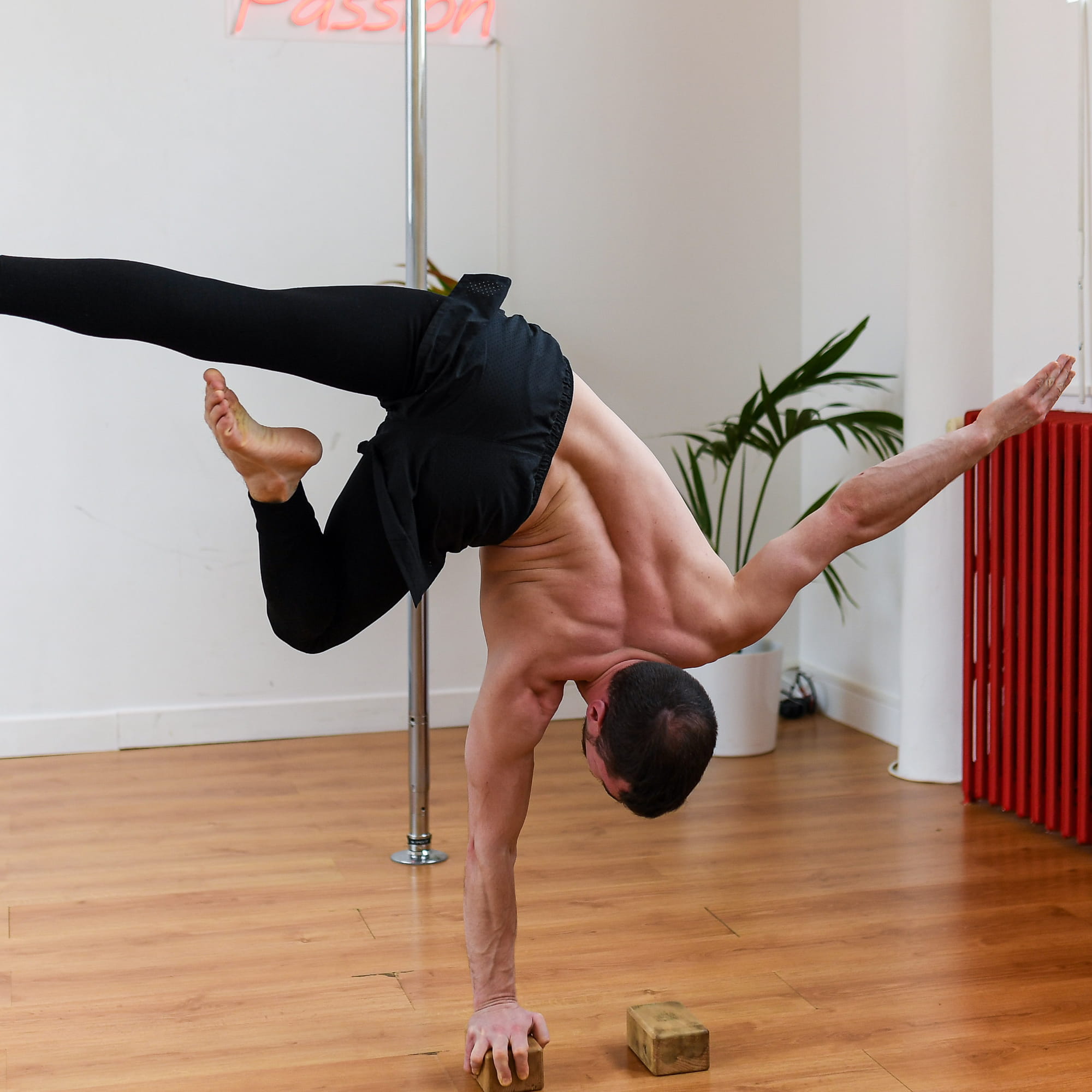 Handstand